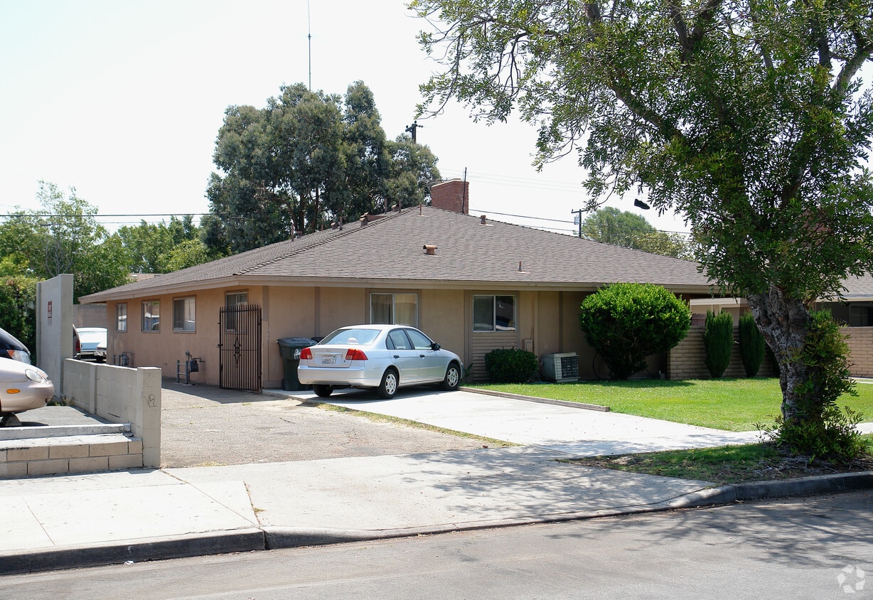 Building Photo - 2124 Mountain View Ave