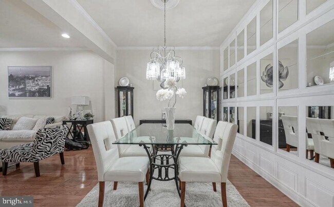 Foto del edificio - 4204 Lexington Ct