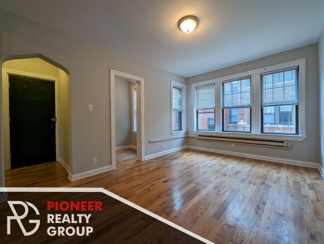 Foto del edificio - 4407 N Wolcott Ave