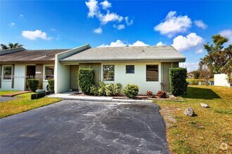 Building Photo - 4902 SW 138th Ave