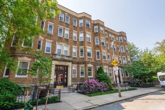 Building Photo - 124 Peterborough St