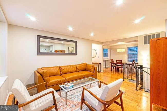 Building Photo - 3400 39th St NW