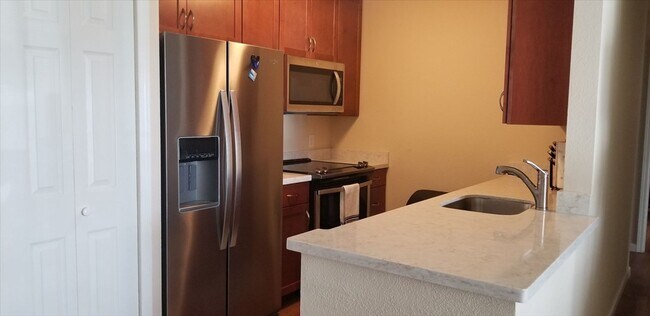 Foto del edificio - Halelani Village 2 Bedroom 1.5 Bath Condo