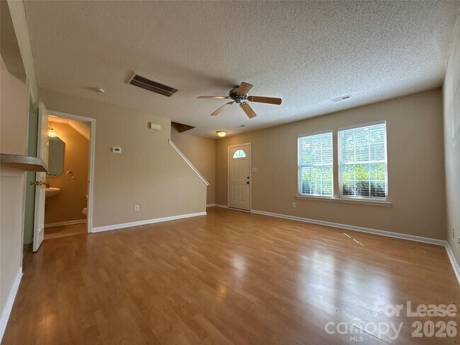 Foto del edificio - 3402 Southern Ginger Dr