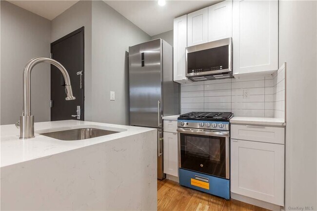 Foto del edificio - 126-15 Jamaica Ave