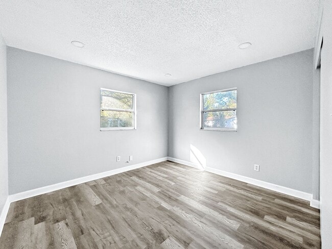 Building Photo - Charming Unfurnished Pinellas Park Home with Private Backyard! 3bed | 1 bath