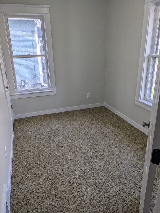 1 of 4 bedrooms - 15 Maple Grove Ave