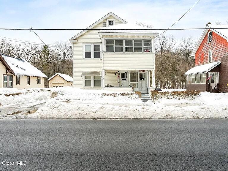 Foto principal - 301 S Main St