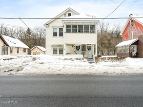 Building Photo - 301 S Main St