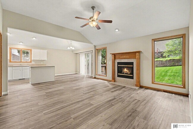 Foto del edificio - 15613 Timberlane Dr