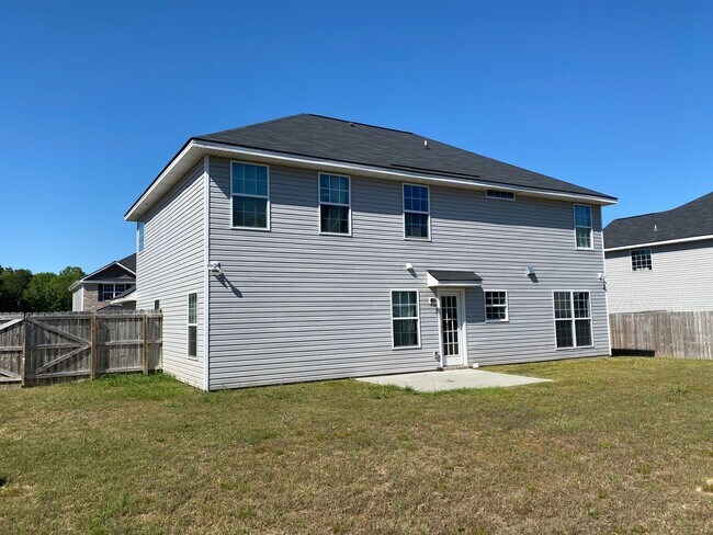 Foto del edificio - Coming soon  3 Bed 3 Bath Pet Friendly Home in Midway.