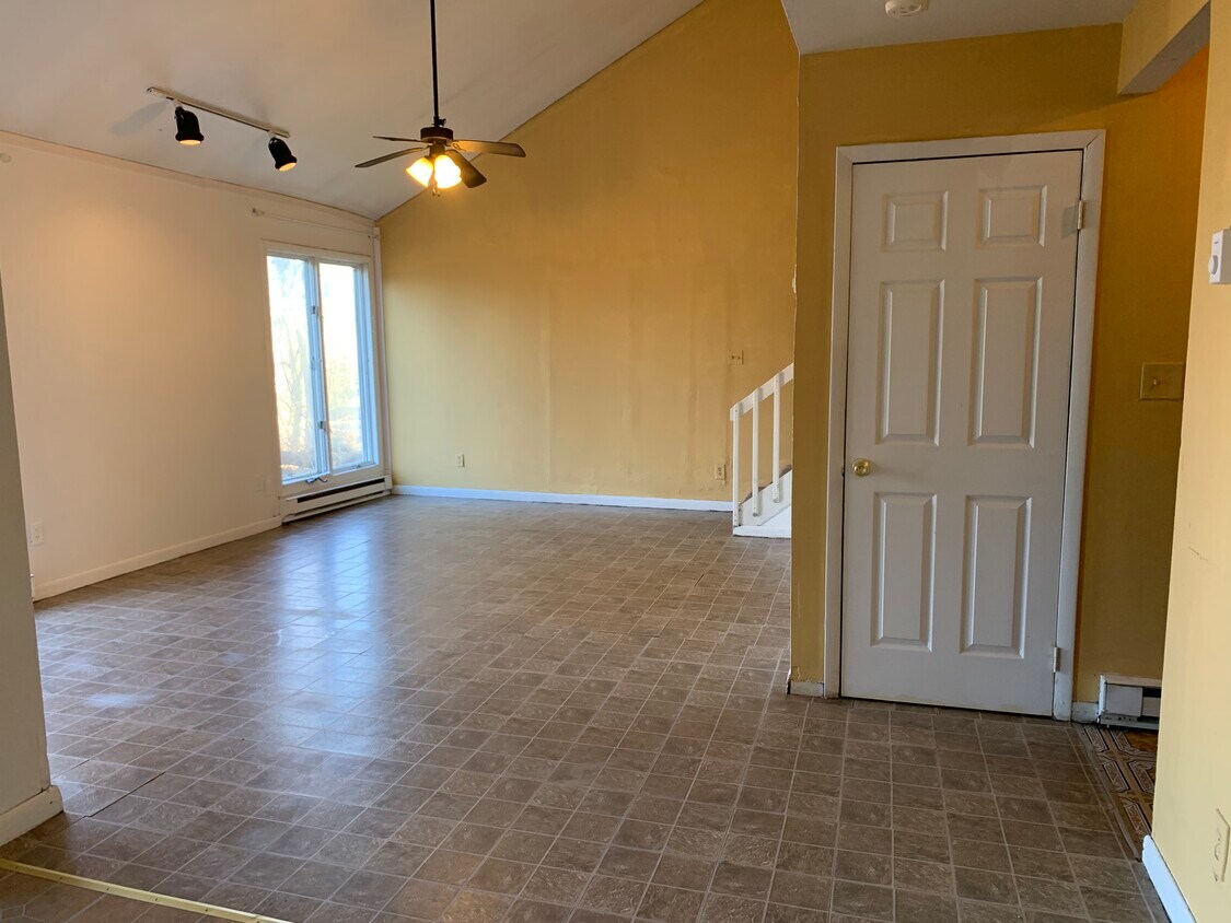 175 Prospect St, East Stroudsburg, PA 18301 Townhome Rentals in East