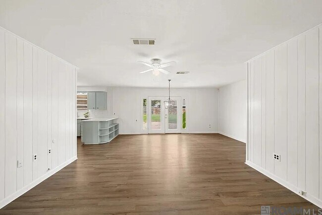 Foto del edificio - 10631 Allyson St