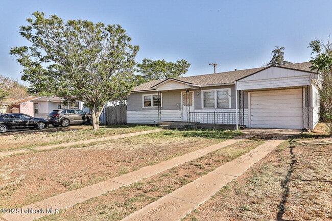 Building Photo - 815 52nd St