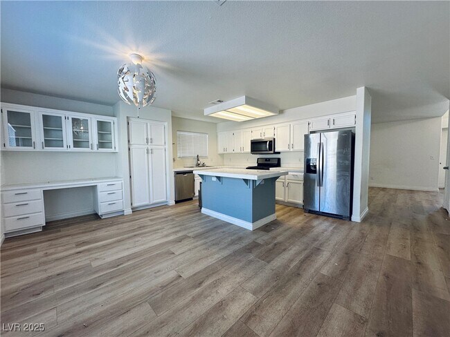 Foto del edificio - 9628 Spanish Steps Ln