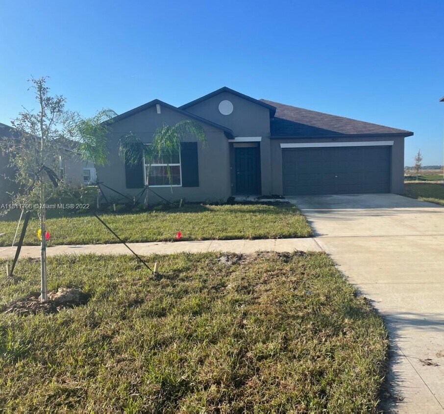 9625 Zephyrhills Byp, Zephyrhills, FL 33545 House Rental in