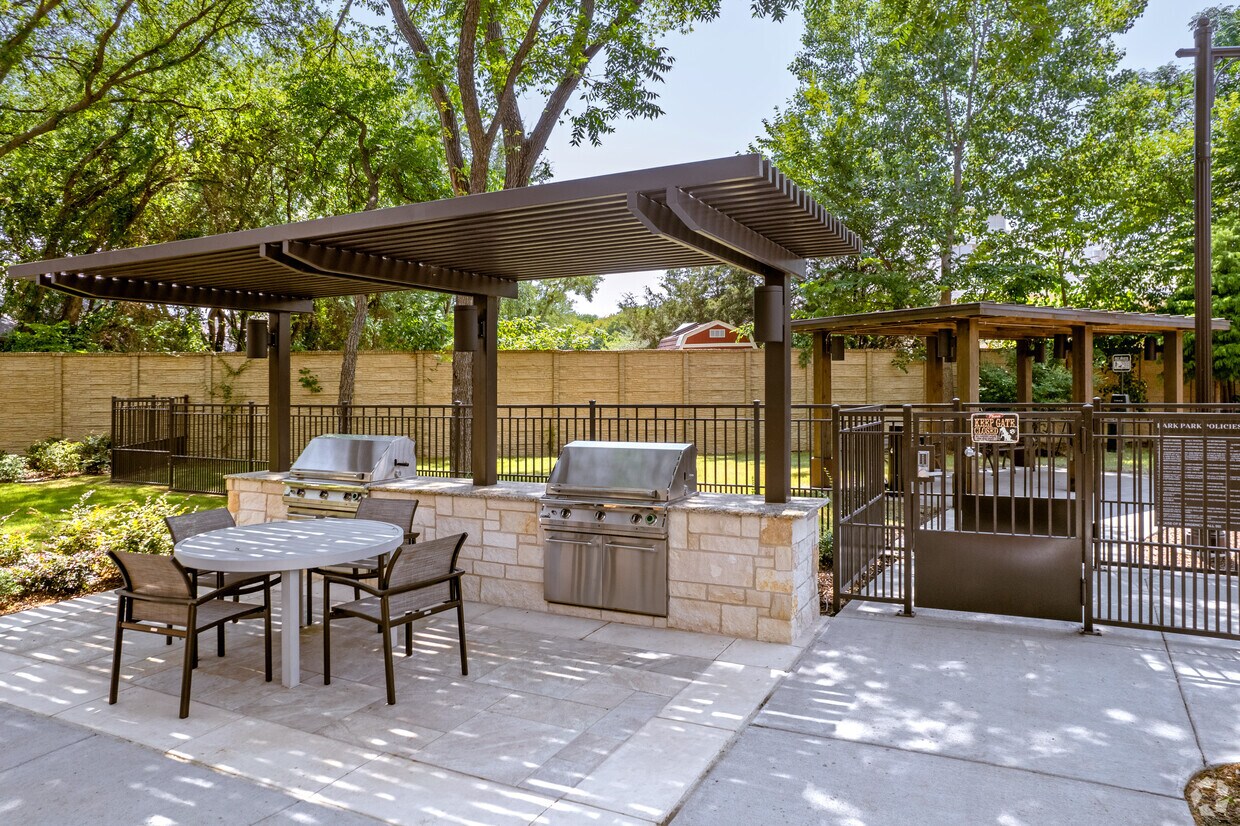 The Elm at River Park 2500 River Park Dr Fort Worth, TX 76116