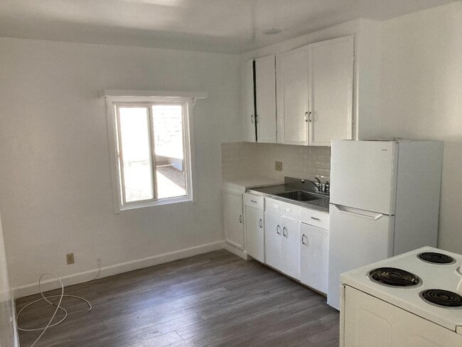 Building Photo - 3726 Monon St