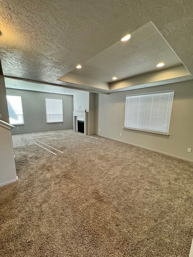 Building Photo - NEW HOME!! 3800sqft 4 bed / 3 bath in Airw...