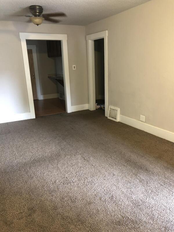 Building Photo - 810 21st St