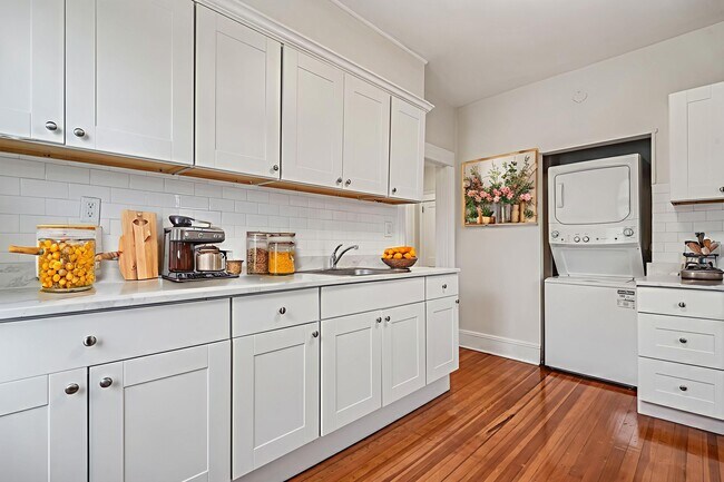 Foto del edificio - 1154 Anderson Ave