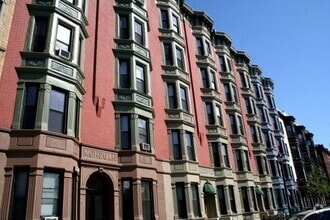 Building Photo - 813 Washington St