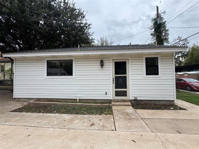 Building Photo - 1005 Willow St