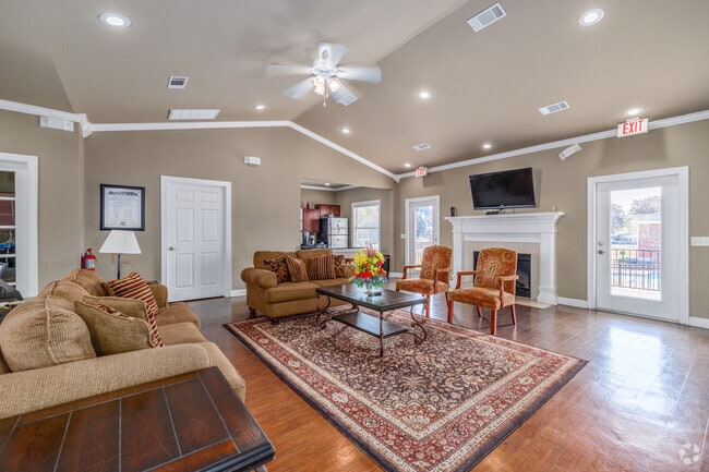 Clubhouse - Ridge Road Village Senior Living