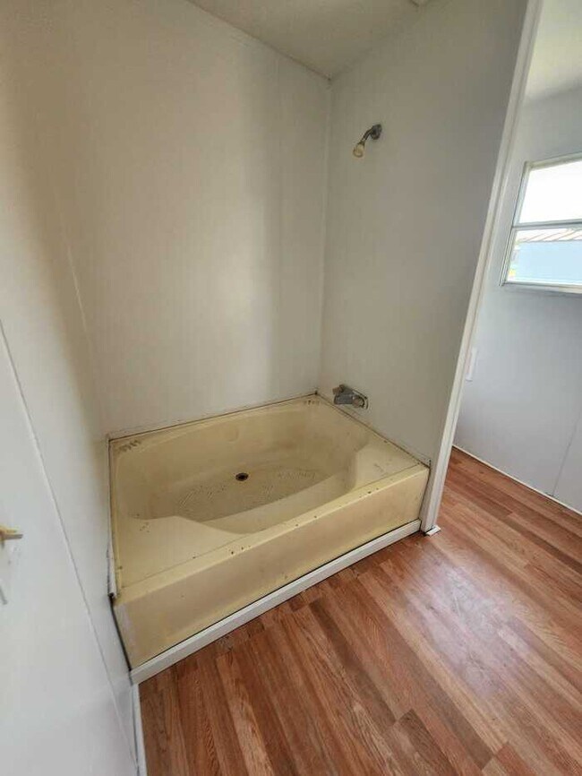 Foto del edificio - 2253 Turnberry Rd
