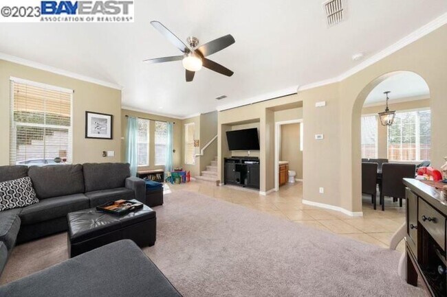 Foto del edificio - 625 Humbert St