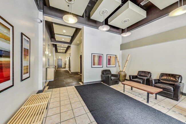 Building Photo - 1301 W Madison St