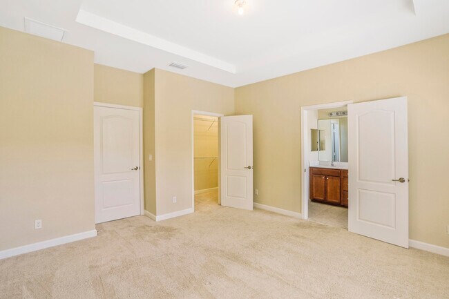 Foto del edificio - 4333 Chalmers Ln