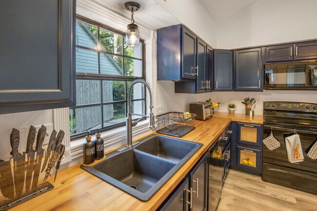 Foto del edificio - 206 St Cloud Dr