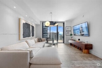 Building Photo - 1010 Brickell Ave