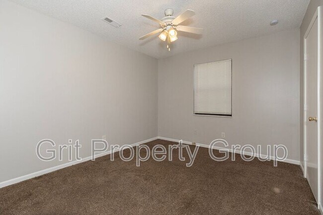 Building Photo - 7109 Orchard Ct