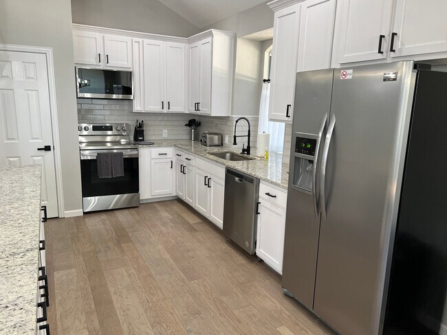 Foto del edificio - 4689 Baldwin Ln