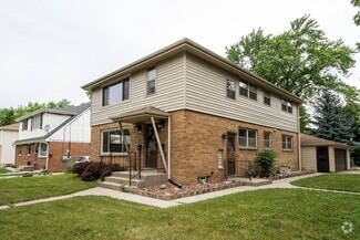 Building Photo - 422 Gascoigne Dr