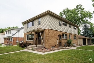 Building Photo - 422 Gascoigne Dr