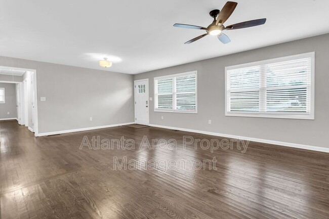 Building Photo - 2537 Walton Way SW