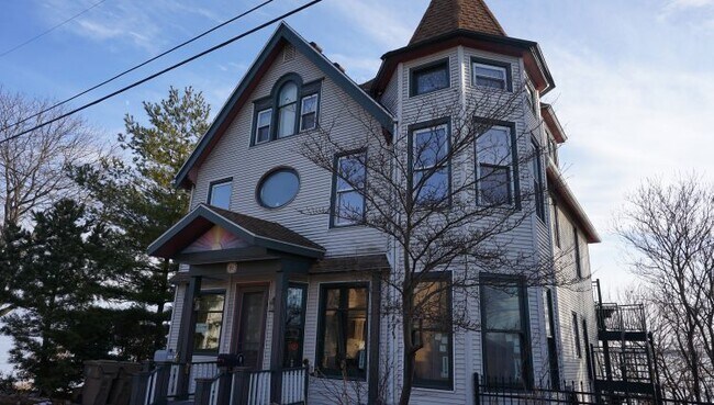 Foto del edificio - 811 Spaight St