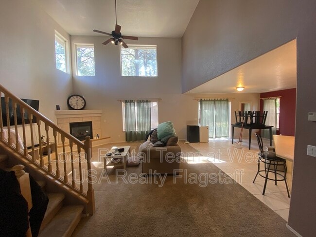 Building Photo - 381 W Cattle Drive Trail
