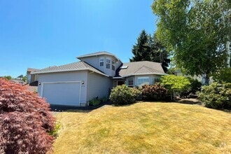 Building Photo - 18730 SW Marne Ct