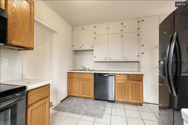 Kitchen Up - 1014 8th Ave S