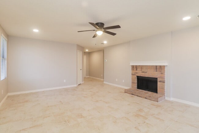 Building Photo - 1210 Beatty Dr