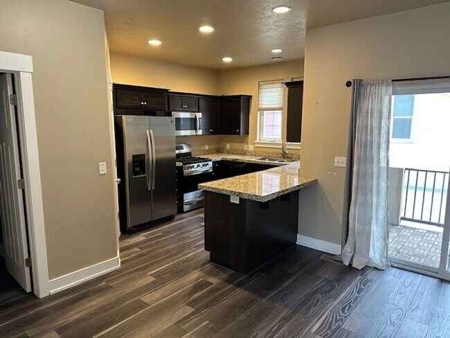 Foto del edificio - Great Ogden Town Home
