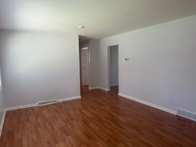 Building Photo - 138-138 S Berkley St