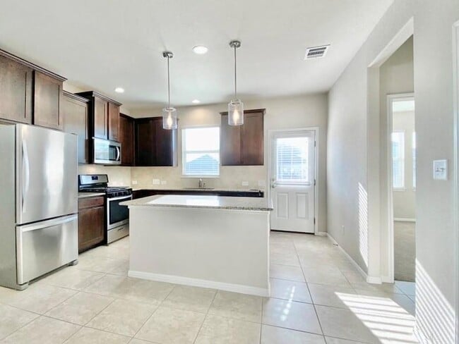 Building Photo - 148 Shearwater Ln