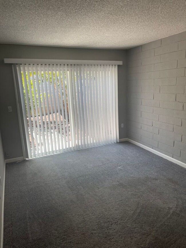 Foto del edificio - Wonderful 3 bedroom 2 bath house in Fremont