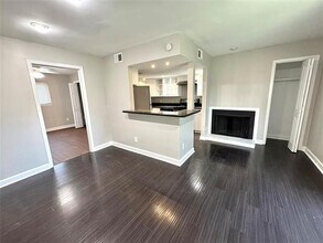 Building Photo - 4023 N Hall St