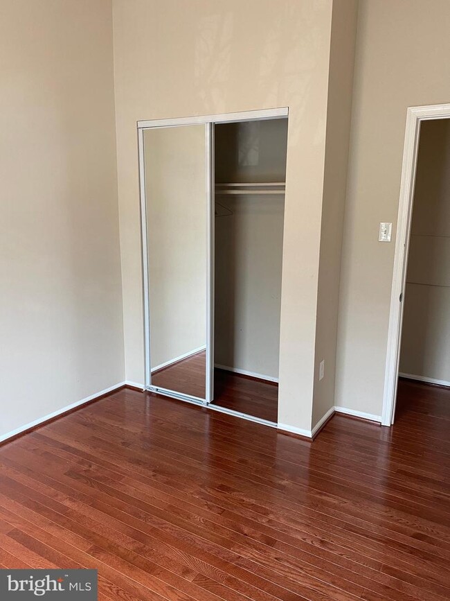 Building Photo - 105 Courtland Woods Cir